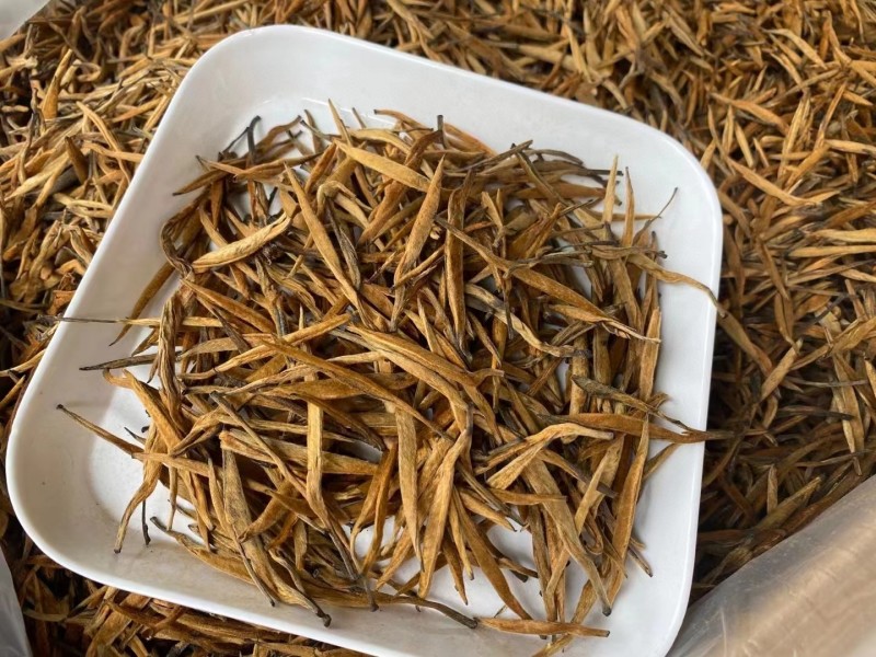 云南凤庆滇红大金针滇红金针红茶送人礼盒装500g