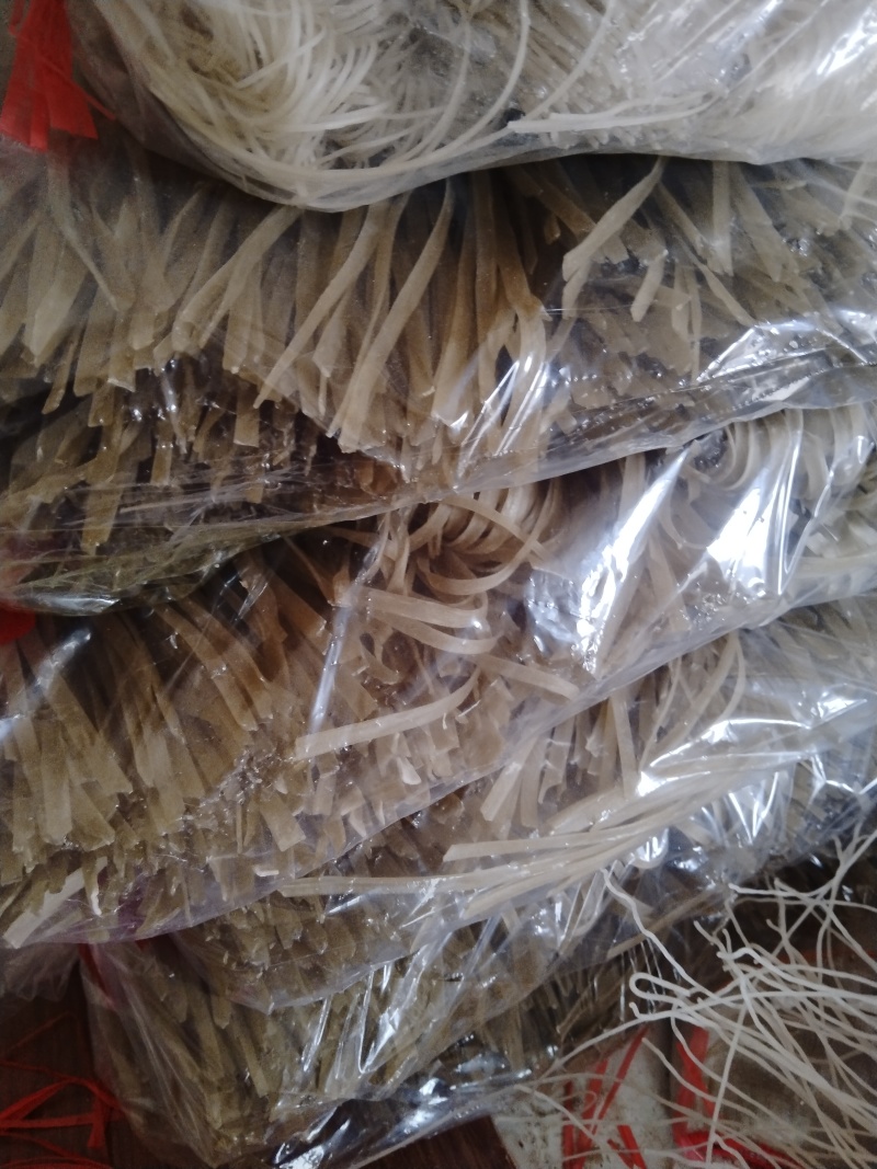 山东菏泽红薯粉条味道纯正营养丰富可视频看货