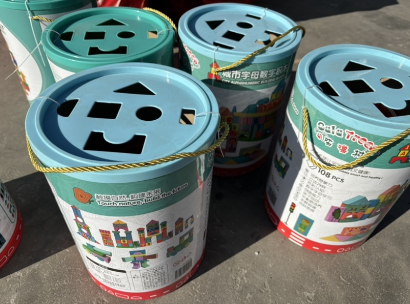 地摊玩具