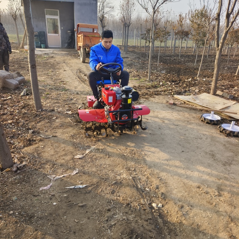 乘坐式方向盘旋耕机，水旱田两用，除草，旋耕宽度一米