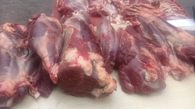 新鲜高原牦牛肉