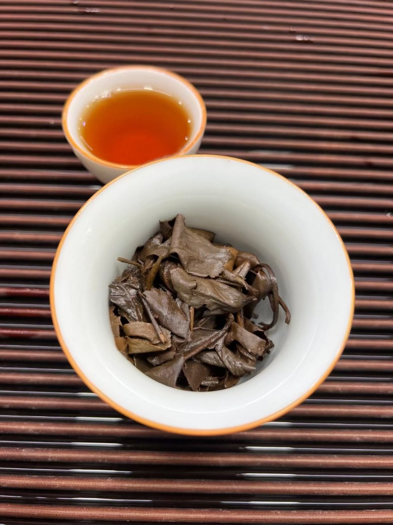 福鼎白茶高山老白茶寿眉陈年日晒白牡丹贡眉茶叶