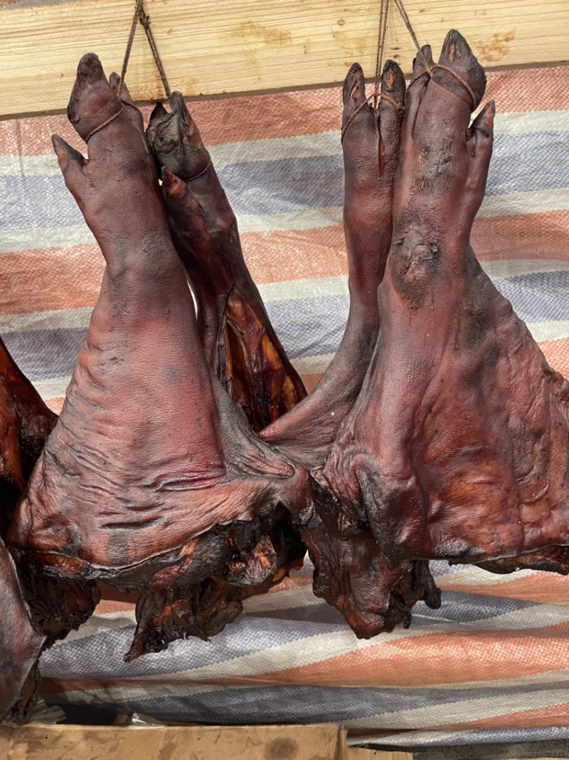 【腊肉】腊猪脚破开（源头工厂，一手货源）