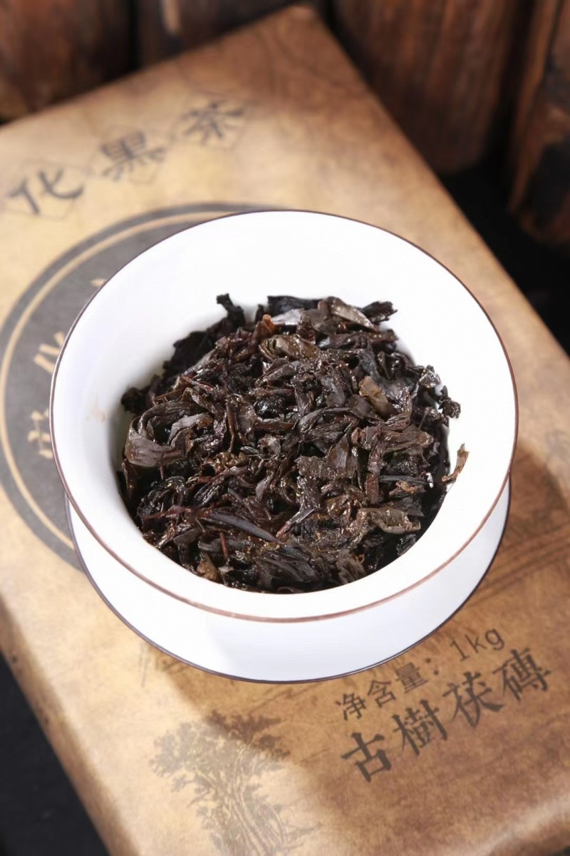 2斤湖南安化黑茶2003年陈年金花黑茶茯砖茶黑金送礼礼盒