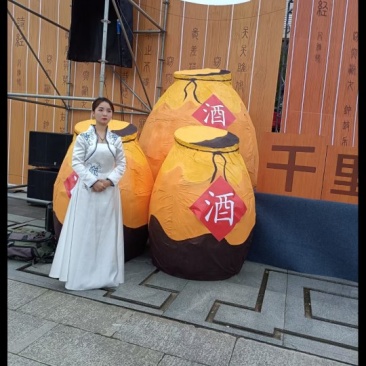 房县大量供应黄酒，口感舒适，壶装规格齐全，高中低度可选
