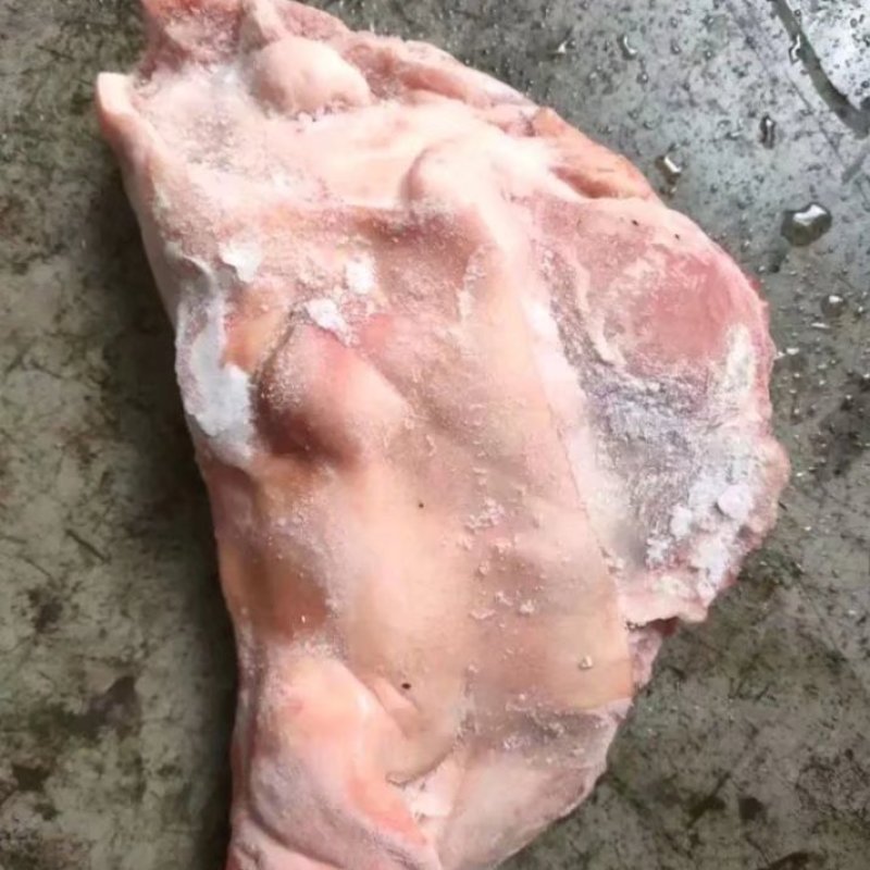去骨猪头肉，干净无异味剃毛，日期新鲜，货发全国。