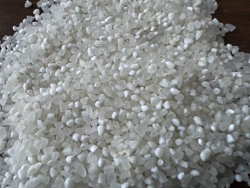 长年出售大米，稻壳，碎米