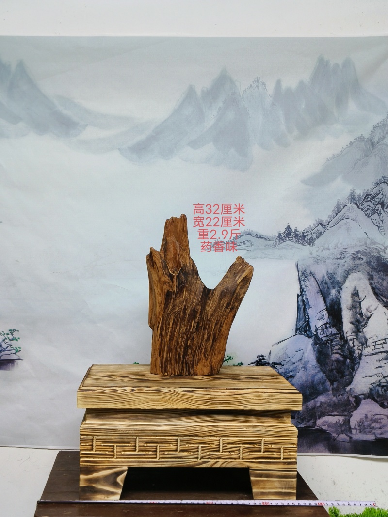 广西天然沉香木摆件