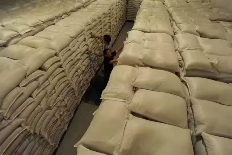 大量供应圆粒大米批发价1.59元一斤50000吨起订欢迎