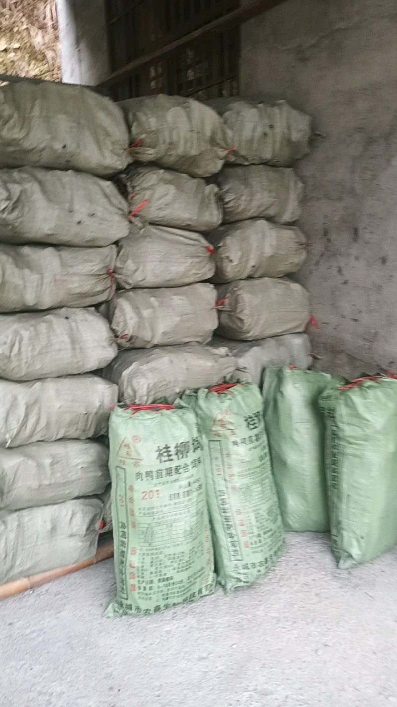 长期供应烤火碳烧烤碳工业碳等