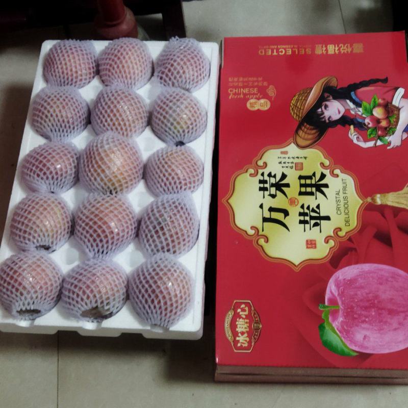 纸加膜红富苹果