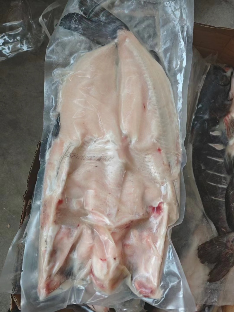 开背翻骨鮰鱼烤鱼店供应腌制翻骨去腥连锁烤鱼店同款