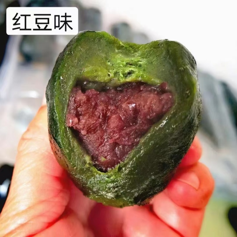 『和平特色』的艾糍披着“绿衣”[色]咬一口满口青草香，