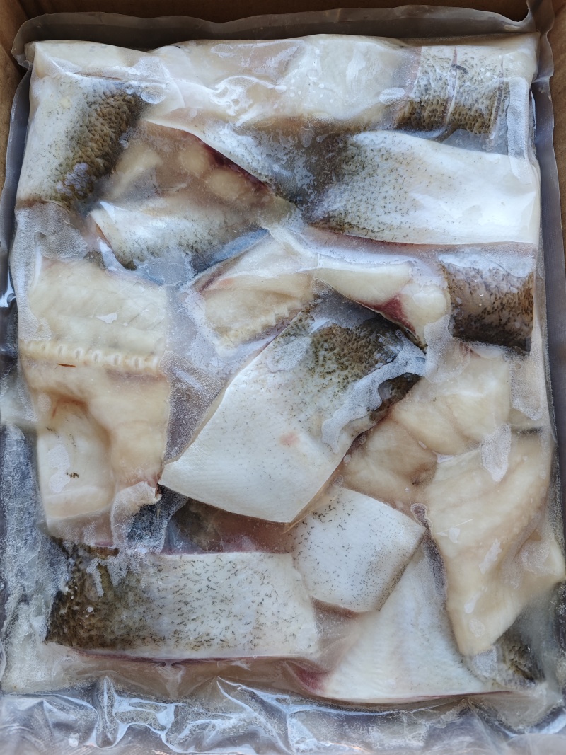白鲢鱼块工厂直销清洗干净品质保证