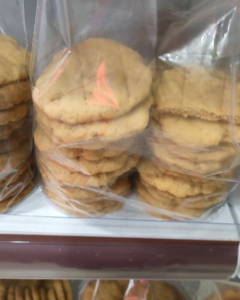 多多福糕点坊，梁平柚子饼干口味很多，绿色食品，零添加，