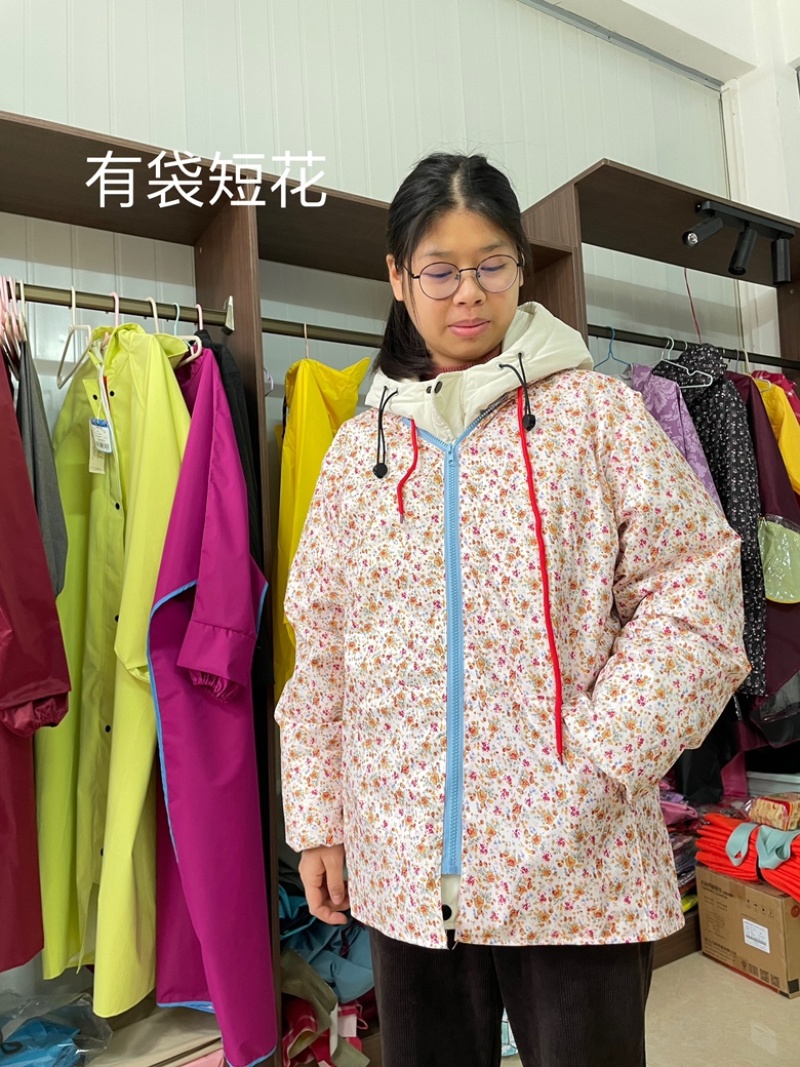 雨衣展会地摊电商多功能航空雨衣防风防水防雨保暖有袋雨衣