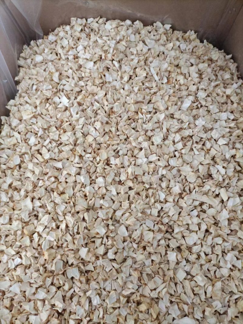 杏鲍菇颗粒，菇丁可定做各规格，食品厂预制菜专用