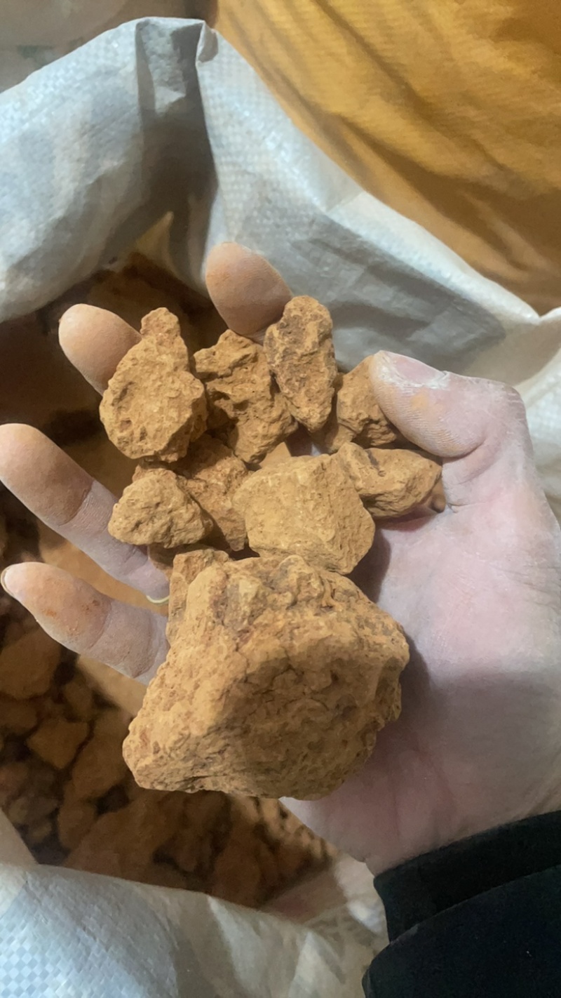 灶心土伏龙肝农村老土灶烧柴火实拍灶心土