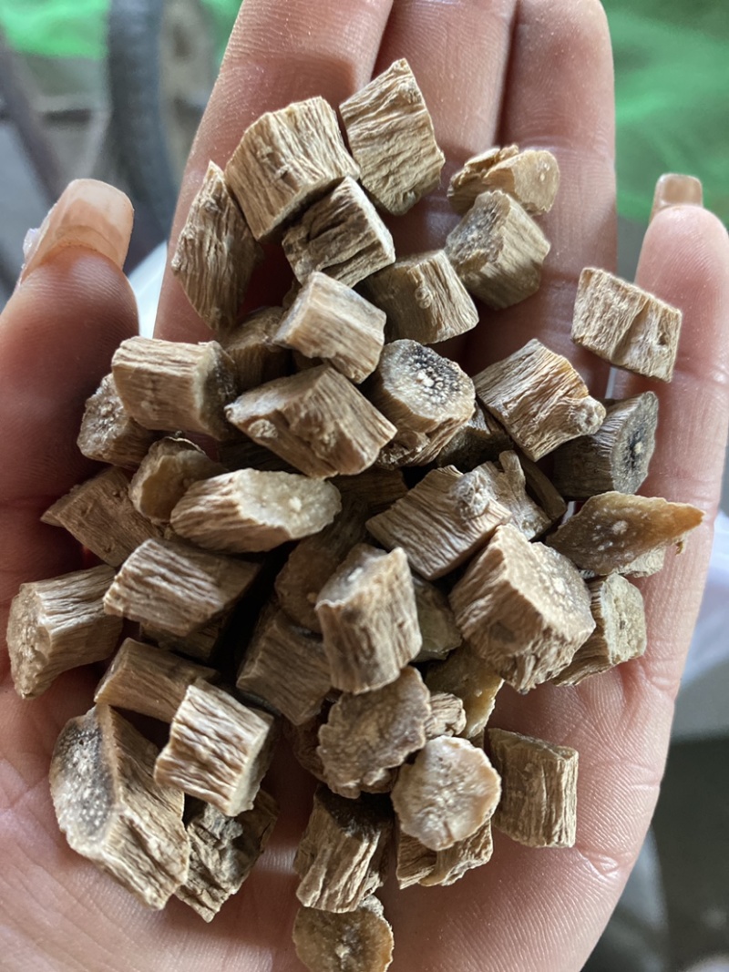 怀牛膝
