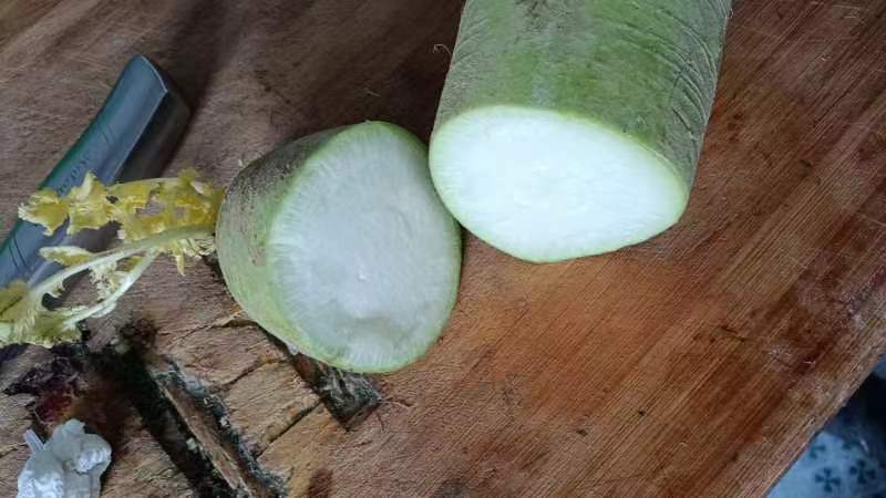 水果萝卜营养成分分析示意图