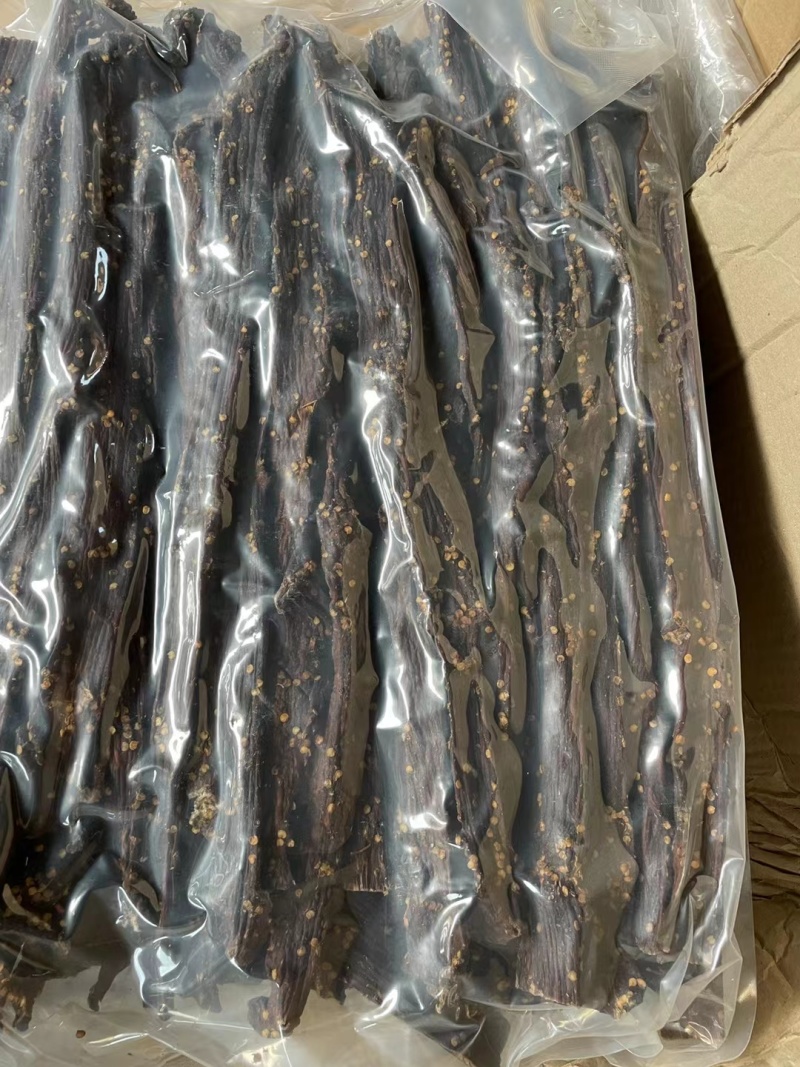 正宗牛肉风干麻辣五香两个口味，厂家直发