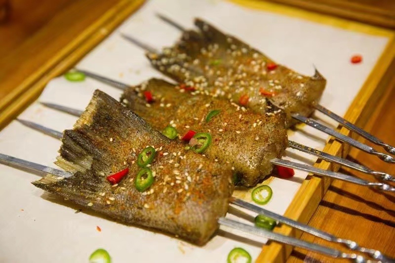 蝶鱼尾蝶鱼头烧烤食材碟鱼头碟鱼比目鱼头比目鱼尾