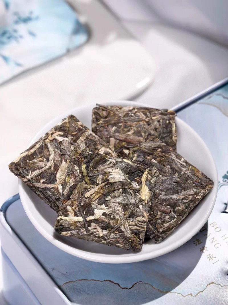 礼盒装云南生普洱茶生茶饼茶叶普洱茶生普礼盒装