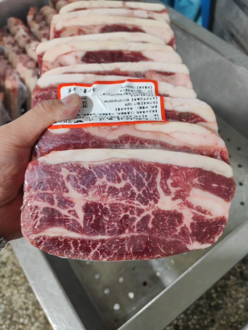源头工厂和牛牛肉粒各种品类肥牛卷原切牛仔骨质量稳定