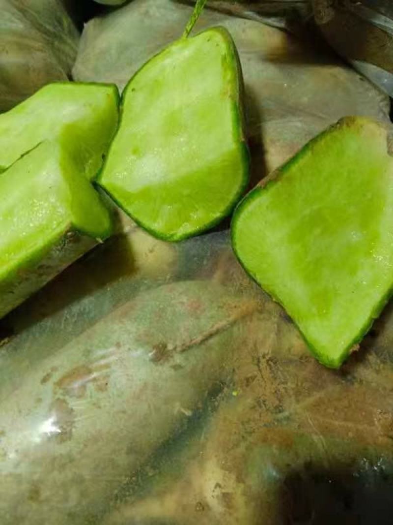 常年供应加工厂，养殖水果萝卜/青萝卜大量供应！价格便宜