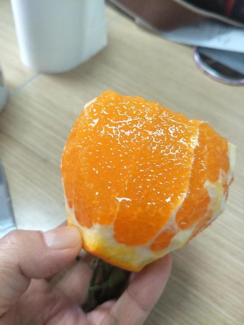 秭归伦晚甜橙，个大皮薄水超足，口感纯甜入口化渣爆汁