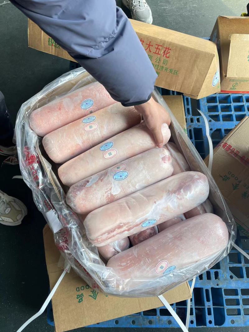 去皮五花肉卷