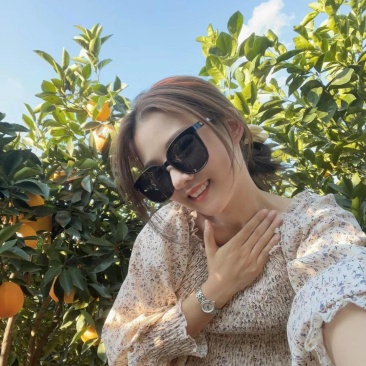 【热卖】秭归伦晚脐橙，个大皮薄，水分足，纯甜化渣
