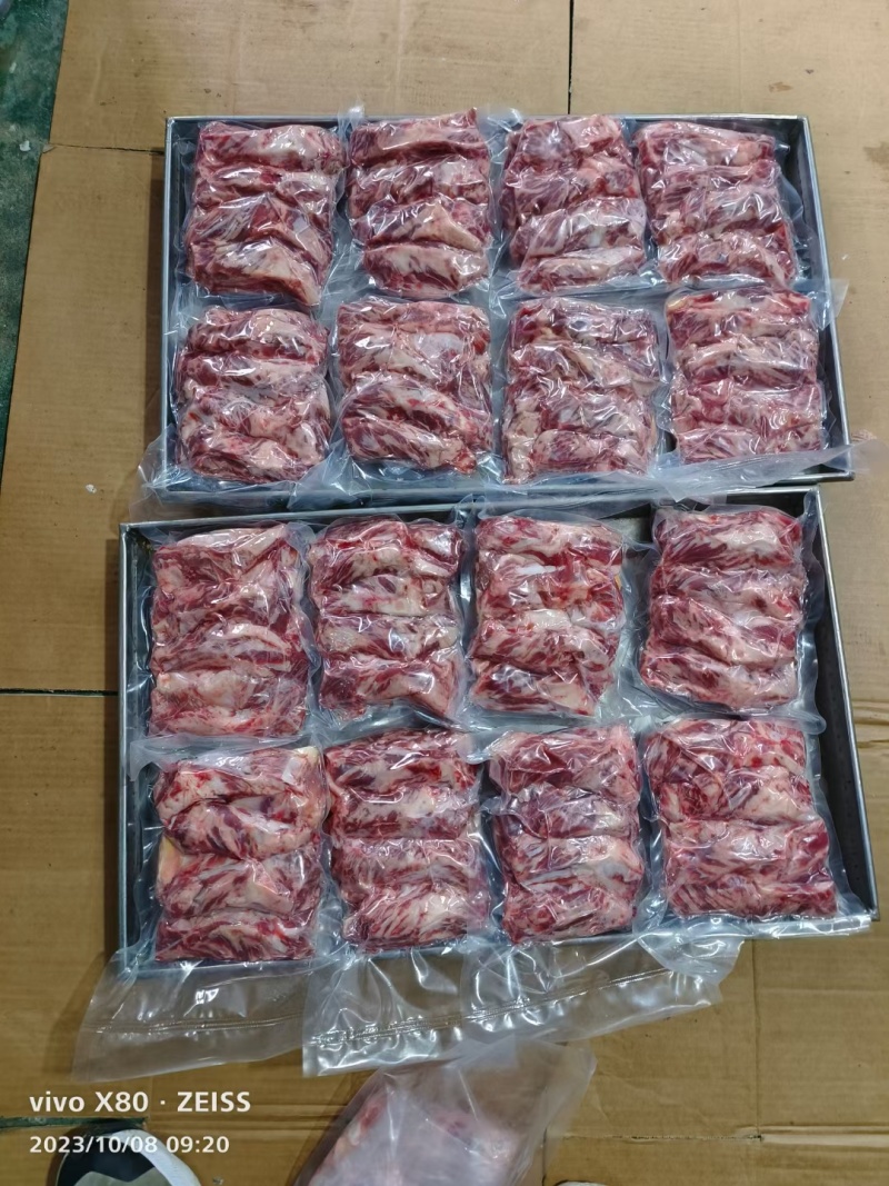 各类纯干谷饲草饲腹肉条
