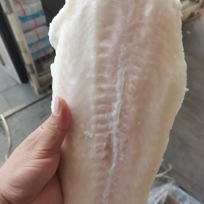 郑州巴沙鱼柳鱼块干冰去皮带皮巴沙鱼柳规格齐全