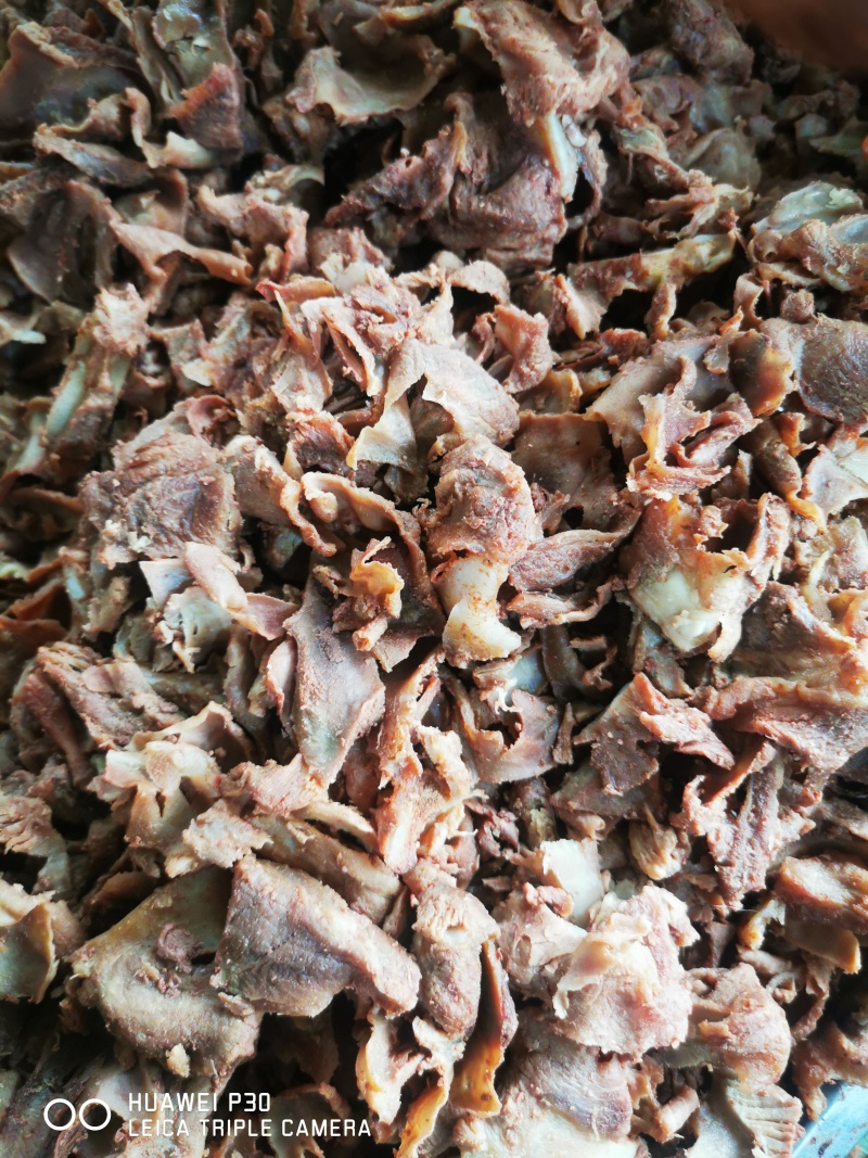 熟羊肉，烧饼夹肉，熟羊碎肉都是纯肉没有软骨，羊汤，原味