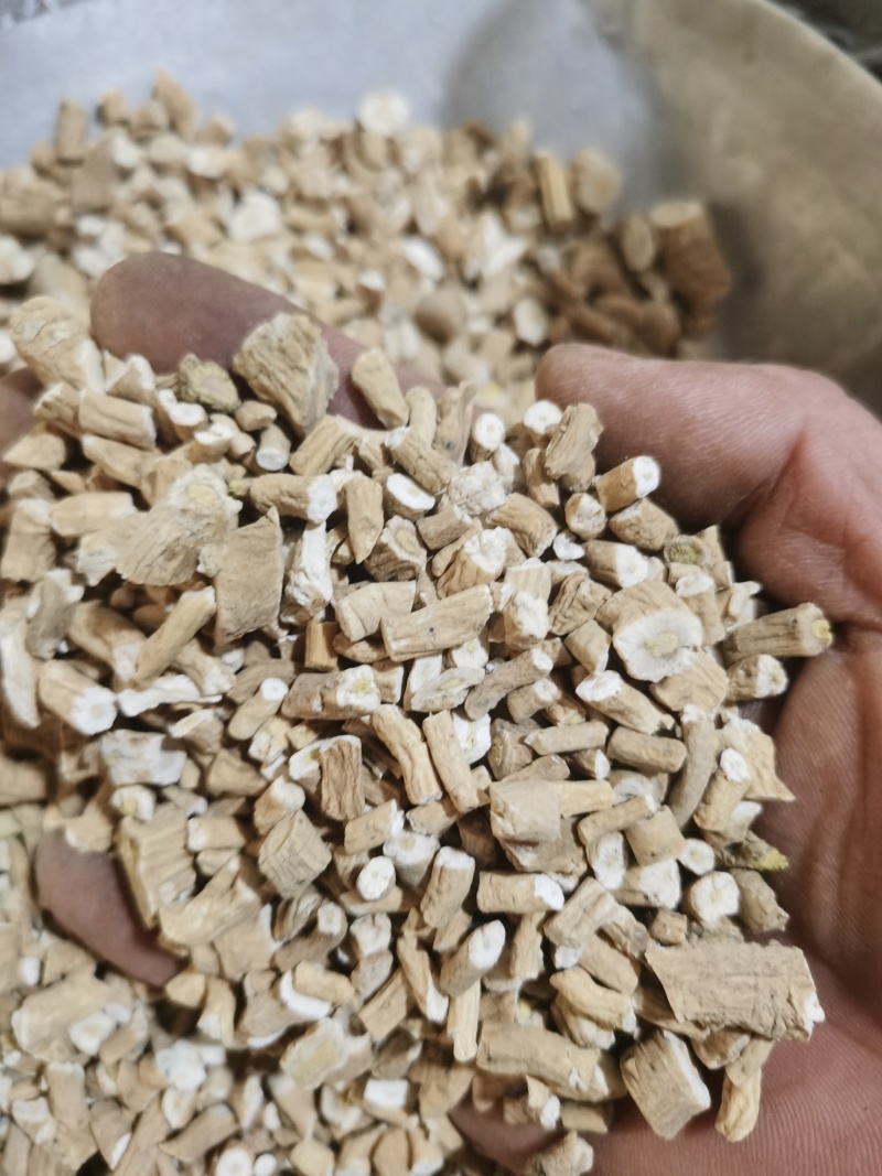板蓝根泽润中药批发零售各种中药材