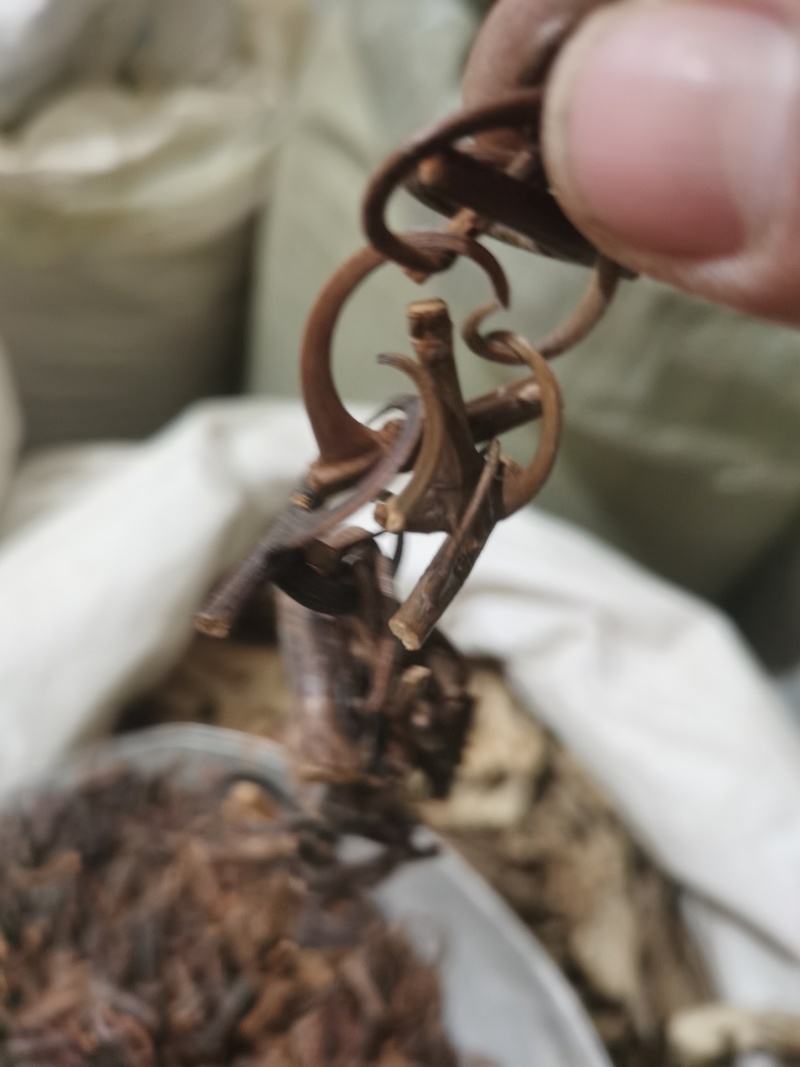 泽润中药钩藤双钩含钩%99批发零售各种中药材