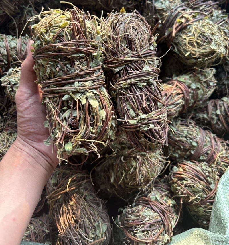 本地新货【有叶鸡骨草】足干无硫，小扎把，欢迎来订购