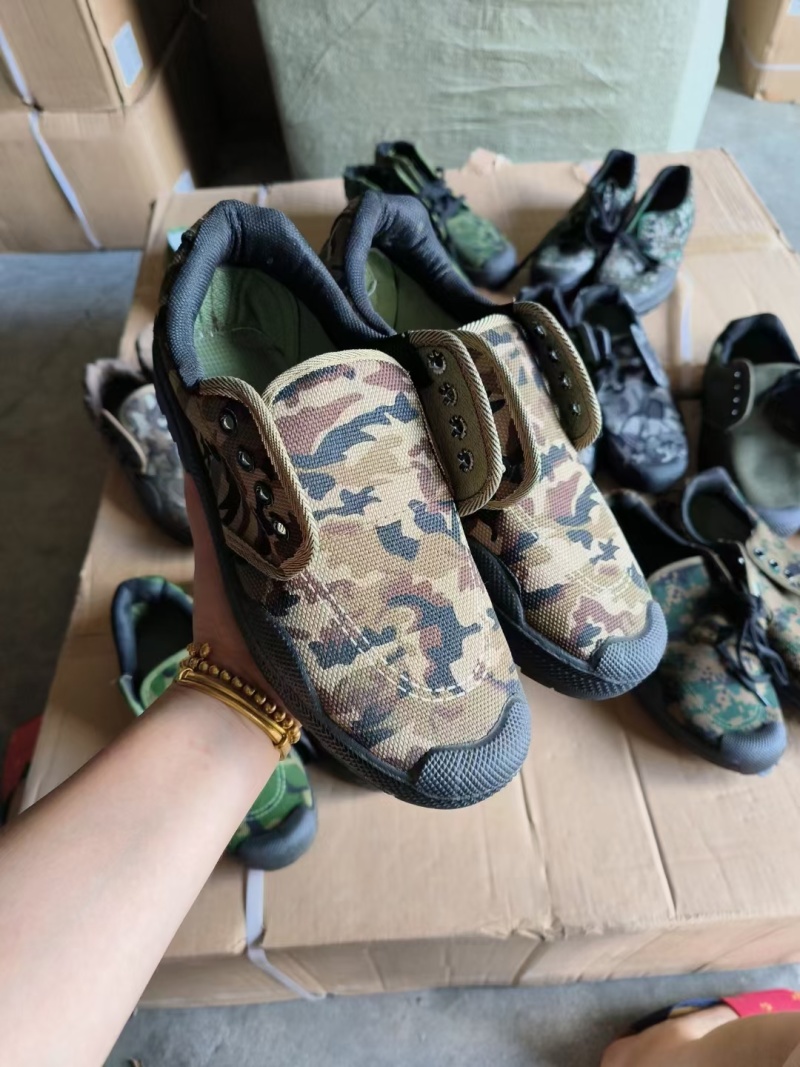混装作训鞋，全部一级品，特价7.5元，300双起批