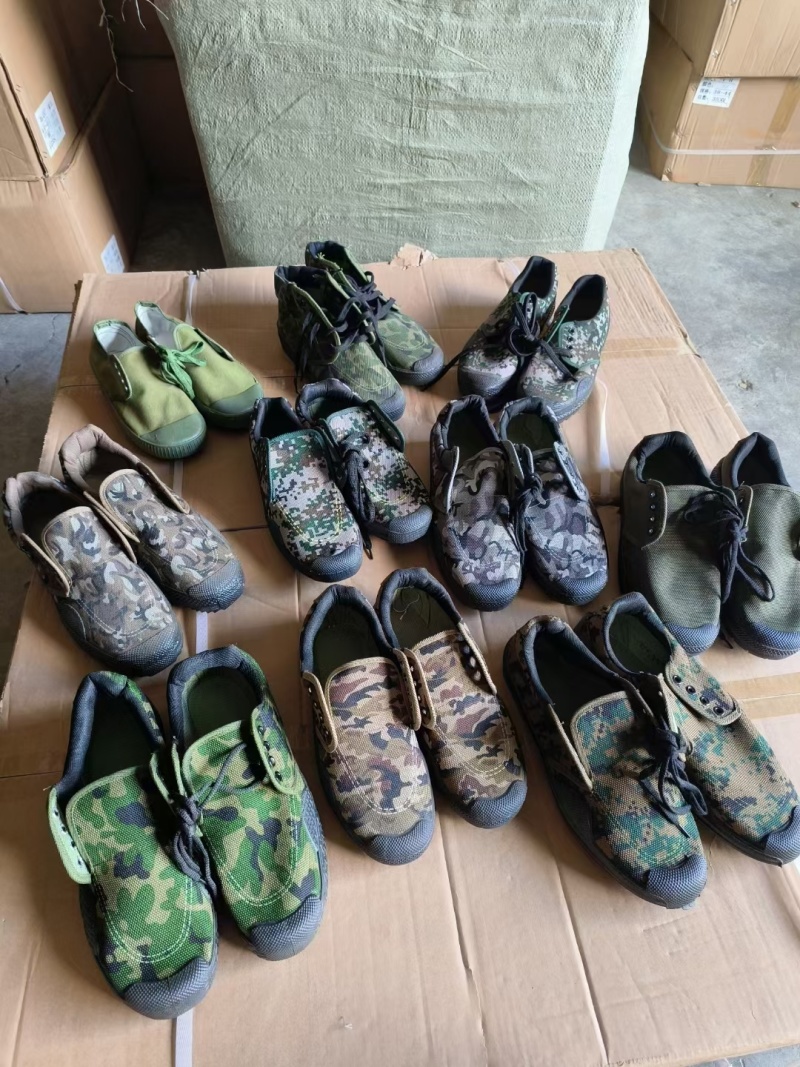 混装作训鞋，全部一级品，特价7.5元，300双起批
