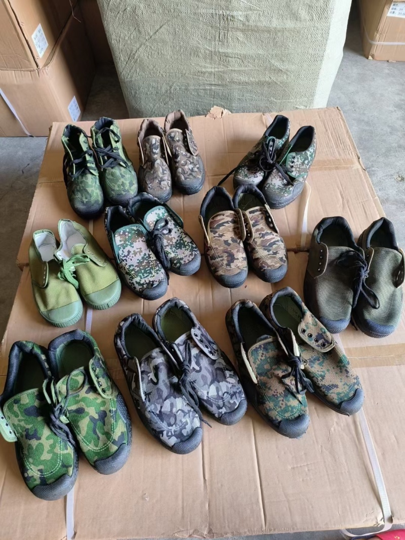 混装作训鞋，全部一级品，特价7.5元，300双起批