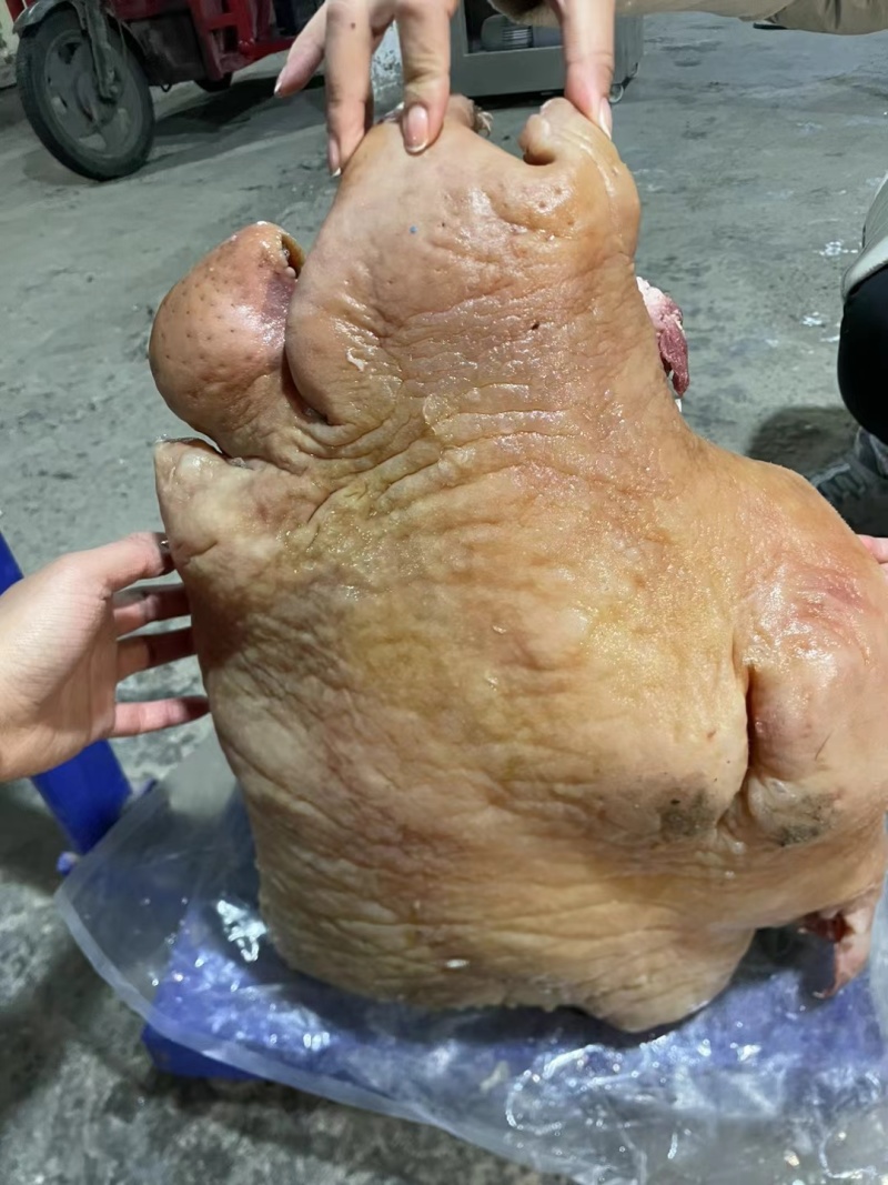 全熟原味牛头肉原煮带皮精修牛脸肉批发商用饭店熟食店