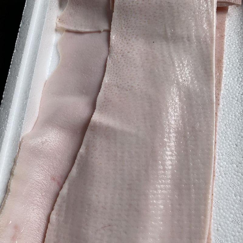 【包邮】猪皮新鲜冷冻高品质猪长条皮烧烤卤菜食材无油