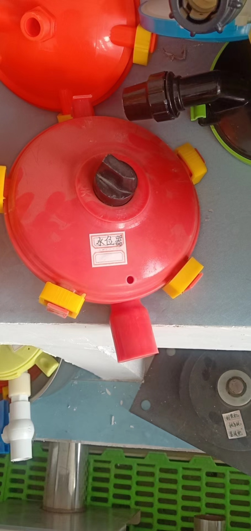 水位控制器山东畜牧设备厂家直销各种各样感谢关注