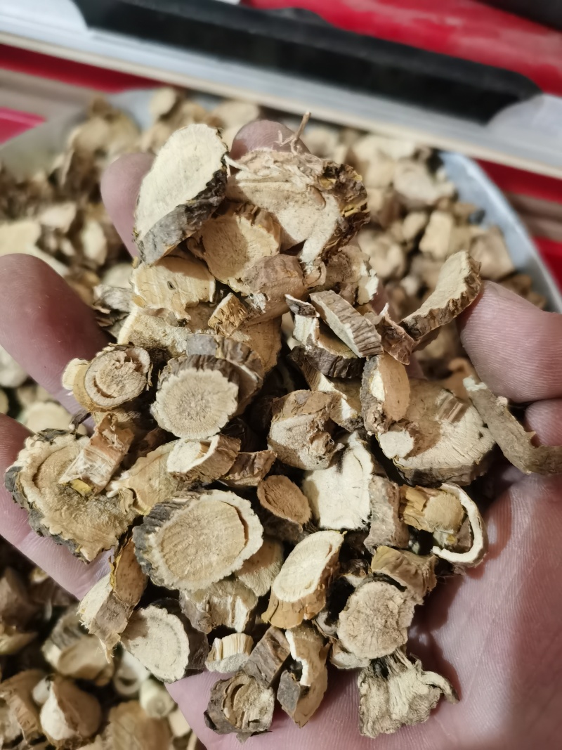 苦参过4个筛子泽润中药批发零售各种中药材