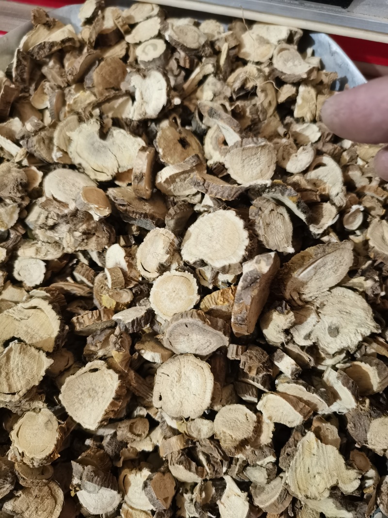 苦参过4个筛子泽润中药批发零售各种中药材