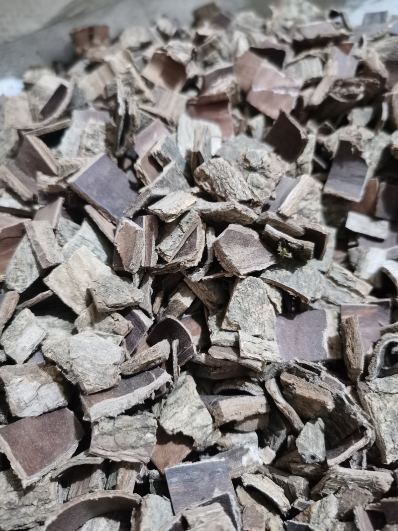 杜仲皮精品小块杜仲泽润中药批发零售各种中药
