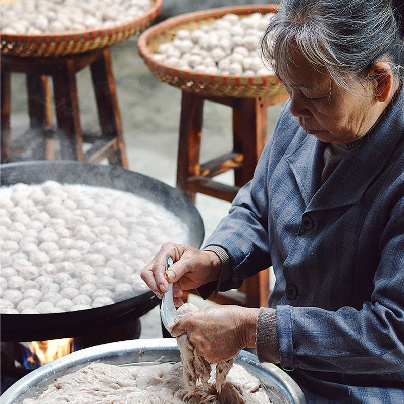 鱼丸批发手工实心海鲜鱼肉丸子关东煮麻辣烫火锅食材冷冻大包
