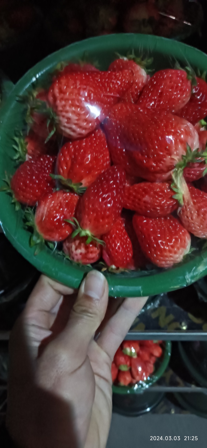 奶油草莓