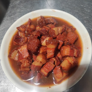 五花红烧肉